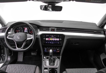 Volkswagen Passat B8 Variant Facelifting 2.0 TDI SCR 200KM 2023 Volkswagen Passat Variant 2.0TDI 150KM Business DSG, Podgrzewane Fotele, T, zdjęcie 13