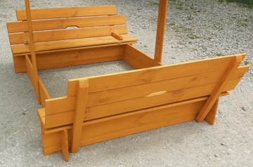 ДЕРЕВЯННАЯ ПЕСОЧНИЦА С КРЫШЕЙ 150Х120 СОСНА
