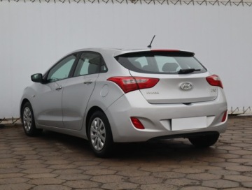Hyundai i30 II Hatchback 5d 1.4 CRDi 90KM 2015 Hyundai i30 1.4 CRDi, Salon Polska, Serwis ASO, zdjęcie 3
