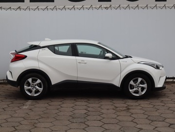 Toyota C-HR I Crossover 1.8 Hybrid 122KM 2017 Toyota C-HR 1.8 Hybrid, Salon Polska, Serwis ASO, zdjęcie 5