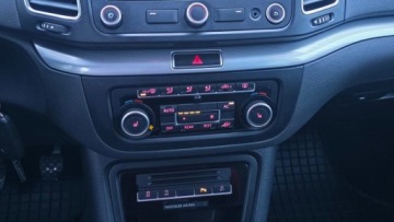 Volkswagen Sharan II Van 2.0 TDI-CR BMT 140KM 2011 SHARAN 2.0TDI 140PS *7-OSÓB* NAWIGACJA* OPŁACONY* GWARANCJA, zdjęcie 32