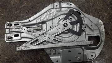 82470-2E010 MECHANIZMUS OKNO LEVÝ PŘEDNÍ HYUNDAI TUCSON