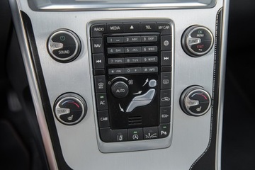 Volvo XC60 II Crossover D4 190KM 2017 Volvo XC60 Ocean Race 2.0 D4 190PS AWD Full Opcja! rej. PL Piękny Zadbany!, zdjęcie 19