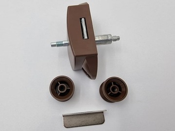 Двусторонний замок прицепа коричневого цвета с нажимным замком