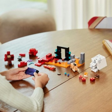 LEGO Minecraft 21255 Подарок засады портала Пустоты
