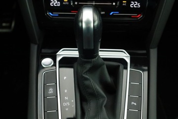 Volkswagen Arteon Fastback Facelifting 2.0 TSI 190KM 2021 VW Arteon 2.0 TSI, Salon Polska, Serwis ASO, zdjęcie 15