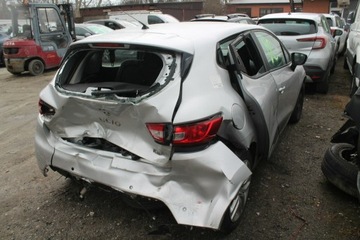 Renault Clio IV Hatchback 5d Facelifting 0.9 TCe 90KM 2017 Renault Clio ROK 2017 POJ 0,9 90 KM, zdjęcie 3