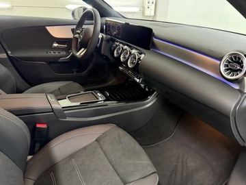 Mercedes Klasa A W177/V177 Hatchback Facelifting 2.0 220 190KM 2025 A Klasa 220 4-Matic AMG Line 2.0 (190KM) 2025, zdjęcie 6