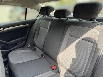 Volkswagen Passat B8 Limousine Facelifting 2.0 TDI SCR 150KM 2020 Volkswagen Passat B8 2.0 TDI EVO Essence 2.0 TDI 1, zdjęcie 16