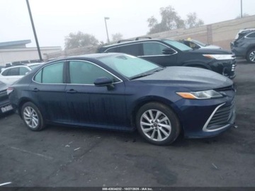 Toyota Camry IX 2022 Toyota Camry LE, 2,5L, od ubezpieczalni 2.5 Benzyna 203KM, zdjęcie 1