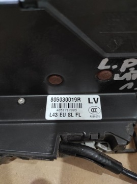 ZÁMEK DVEŘE PŘEDNÍ LEVÝ 6 PIN RENAULT LATITUDE 805030019R