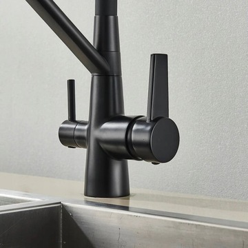 Trójdrożna Bateria kuchenna z filtrem i elastyczną wylewką Black