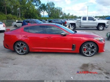Kia Stinger Liftback 3.3 T-GDi 366KM 2018 Kia Stinger 2018 r., 3.3 L GT1 AWD 3.3 Benzyna 365KM, zdjęcie 14
