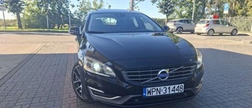 Volvo V60 I Kombi Facelifting 2.0 D4 DRIVE-E 181KM 2014 Volvo V60 Volvo V60 D4 Geartronic Ocean Race 2.0 Diesel 181KM, zdjęcie 29