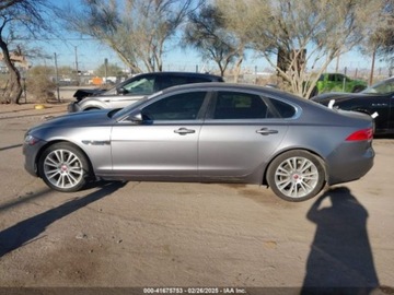 Jaguar XF II 2020 Jaguar XF 25T Prestige 2020 2.0l 2.0 Benzyna 247KM, zdjęcie 2