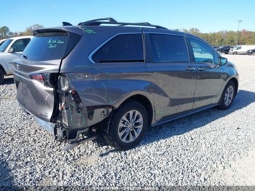 Toyota Sienna III 2024 Toyota Sienna 2024r., 2.5L 2.5 Benzyna 245KM, zdjęcie 3
