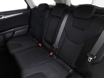 Ford Mondeo V Kombi 2.0 TDCi 150KM 2018 Ford Mondeo Historia serwisowa panorama Navi, zdjęcie 16