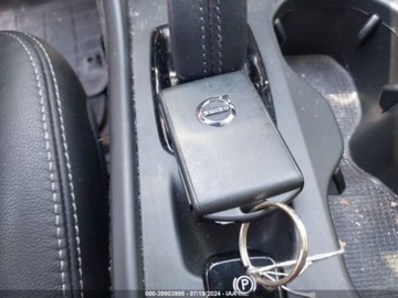 Volvo XC40 Crossover 2.0 T5 247KM 2019 Volvo XC 40 2019 Volvo XC40 T5 AWD Momentum 2.0 Benzyna 248KM, zdjęcie 10