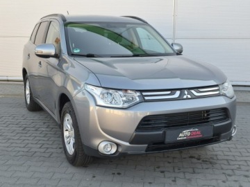 Mitsubishi Outlander III SUV Facelifting 2.0 SOHC MIVEC 150KM 2014 Mitsubishi Outlander 2.0i, 150KM, Tempomat, Hak,, zdjęcie 4