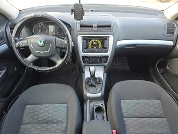 Skoda Octavia II Kombi 1.6 TDI CR DPF 105KM 2010 Skoda Octavia 1.6 TDI 4x4 105KM Ambition manual 6B, zdjęcie 8