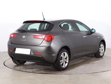 Alfa Romeo Giulietta Nuova II Hatchback 5d 1.4 TB 16v Mair 170KM 2011 Alfa Romeo Giulietta 1.4 T MultiAir, Salon Polska, zdjęcie 4