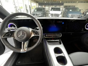 Mercedes CLA C118/X118 2025 MERCEDES-BENZ CLA 180 Progressive Sedan 1.5 (136KM) 2025, zdjęcie 5