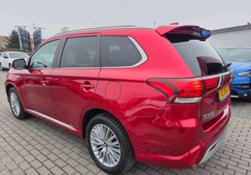 Mitsubishi Outlander III 2021 Mitsubishi Outlander 2.4plug-in hybrid 4wd FULL LED 2xPDC Kamera Grz.Fotel, zdjęcie 3