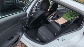 Renault Megane IV Grandtour 1.2 Energy TCe 100KM 2017 RENAULT MEGANE IV 1.2 ENERGY TCe 100 PLAY SUPER STAN PRZEBIEG TYLKO 92T.KM!, zdjęcie 32