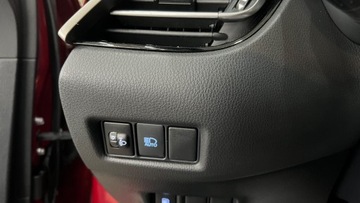 Toyota C-HR I 2018 Toyota C-HR 1.8 Hybryda Bardzo ladny stan Czarny dach Navi Kamera MOZLIWA, zdjęcie 28