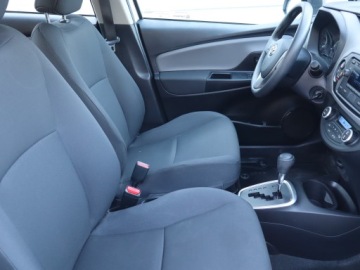 Toyota Yaris III Hatchback 5d Facelifting 2017 1.5 Hybrid 100KM 2020 Toyota Yaris 1.5 Hybrid, Salon Polska, zdjęcie 8