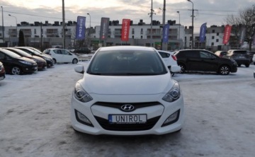 Hyundai i30 II Hatchback 5d 1.4 MPI 100KM 2012 Hyundai i30 1.4 Benzyna Klimatyzacja Cz.parkowania 1.4 Benzyna 99KM, zdjęcie 2
