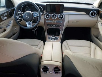 Mercedes Klasa C W205 2020 Mercedes-Benz Klasa C 2020r., 300 4 MATIC, od ubezpieczalni 2.0 Benzyna, zdjęcie 7