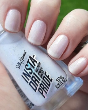 Sally Hansen Insta Dri Lacquer Pearl Treasure 742