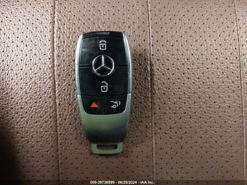 Mercedes Klasa E W213 2019 Mercedes-Benz Klasa E 2019 Mercedes-Benz E-Class E 300 4MATIC Sedan 2.0, zdjęcie 11