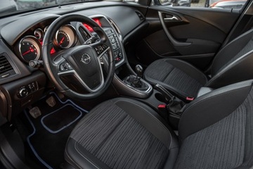 Opel Astra J Sedan 1.4 Turbo ECOTEC 140KM 2018 OPEL ASTRA J 1.4 Turbo LPG 140PS Salon Polska Zadbana Bezwyadkowa Gwarancja, zdjęcie 4