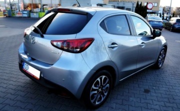 Mazda 2 III Hatchback 5d 1.5 SKY-G 90KM 2015 Mazda 2 Automat, Podgrzewane fotele, Czujniki parkowania tyl 1.5 Benzyna, zdjęcie 16