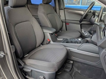 Ford Kuga III SUV Facelifting 2.5 FHEV 180KM 2025 Od ręki - Titanium 2.5 FHEV 180KM / Pakiet Winter, zdjęcie 3