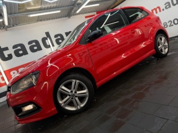 Volkswagen Polo V 2013 Volkswagen Polo R-Line 1.2 TSI Highline 2013 3D VAT Marza 1.2 Benzyna 90KM, zdjęcie 9