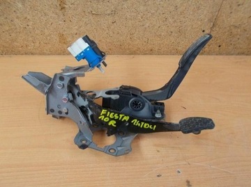 PEDAŁ PEDAŁY FORD FIESTA MK7