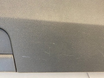 VW TOUAREG 3 III ОБИВКА КРЫШКИ БАГАЖНИКА 760867601C