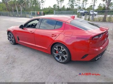 Kia Stinger Liftback 3.3 T-GDi 366KM 2018 Kia Stinger 2018 r., 3.3 L GT1 AWD 3.3 Benzyna 365KM, zdjęcie 3