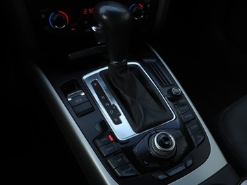 Audi A4 B8 Avant 2.0 TDI 143KM 2011 Audi A4 2.0 TDI, Automat, Navi, Xenon, Bi-Xenon, zdjęcie 12