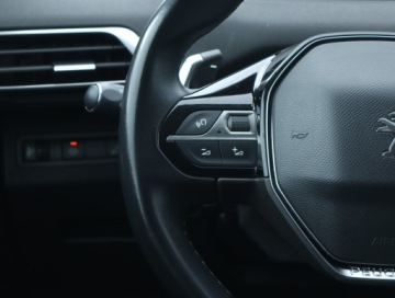 Peugeot 3008 II Crossover 1.2 PureTech 130KM 2020 Peugeot 3008 1.2 PureTech, Salon Polska, zdjęcie 19