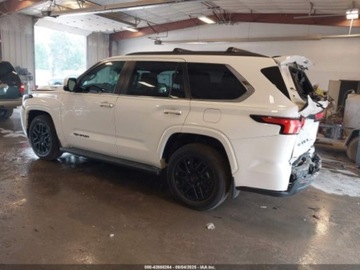 Toyota Sequoia II 2024 Toyota Sequoia Sr5 4x4 3.4 Hybryda 437KM, zdjęcie 2