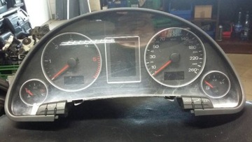 AUDI A4 B7 1,9TDI LICZNIK 8E0920900P