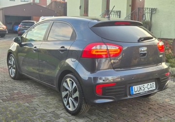 Kia Rio III Hatchback 5d Facelifting 1.4 DOHC CVVT 109KM 2015 Kia Rio 1,4 109KM Climatronic KeyLess Navi Kamera Bezwypadkowy 1.4, zdjęcie 3