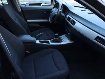 BMW Seria 3 E90-91-92-93 Limuzyna E90 320i 170KM 2010 BMW 3 320 i, Serwis ASO, Klima, Klimatronic, zdjęcie 8