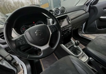 Suzuki Vitara III SUV 1.6 DDiS 120KM 2016 Suzuki Vitara 1.6 gwarancjaNAVI KAMERA SKORAALCANTARA Bezwypadkowa, zdjęcie 19