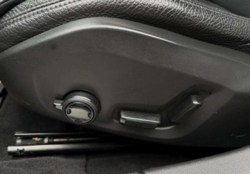 Volvo V60 II  2020 Volvo V60 B4 197KM INSCRIPTION BLIS navi BEZWYPADKOWY automat, zdjęcie 31