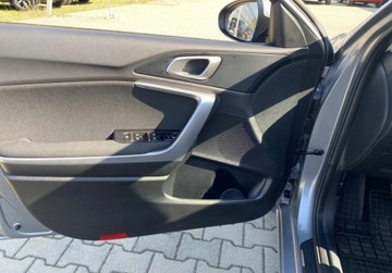 Kia Ceed III Hatchback Facelifting  1.0 T-GDI 100KM 2023 Kia Ceed ZAKUP ZDALNY Kia Ceed 2023 1.0T Benz 6MT 100KM PL salon ASO wersj, zdjęcie 9